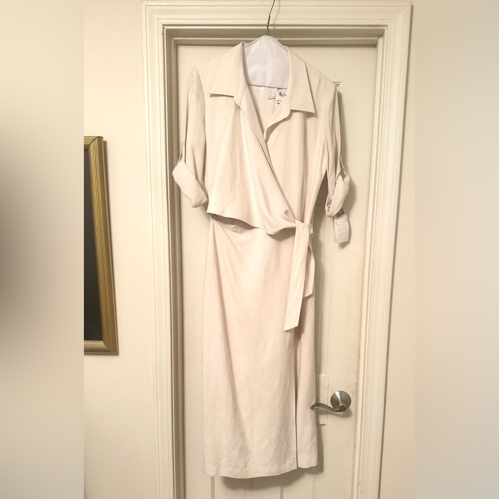 Cream Safari Dress. MIDI. Jones NY. Sz 6 NWT